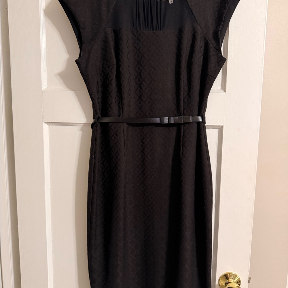 Elegant Black Midi Sheath Dress with Slim Waist Belt